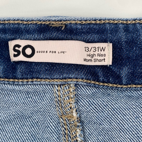 •SO• High-Rise Floral Design Jean Shorts - Picture 7 of 7